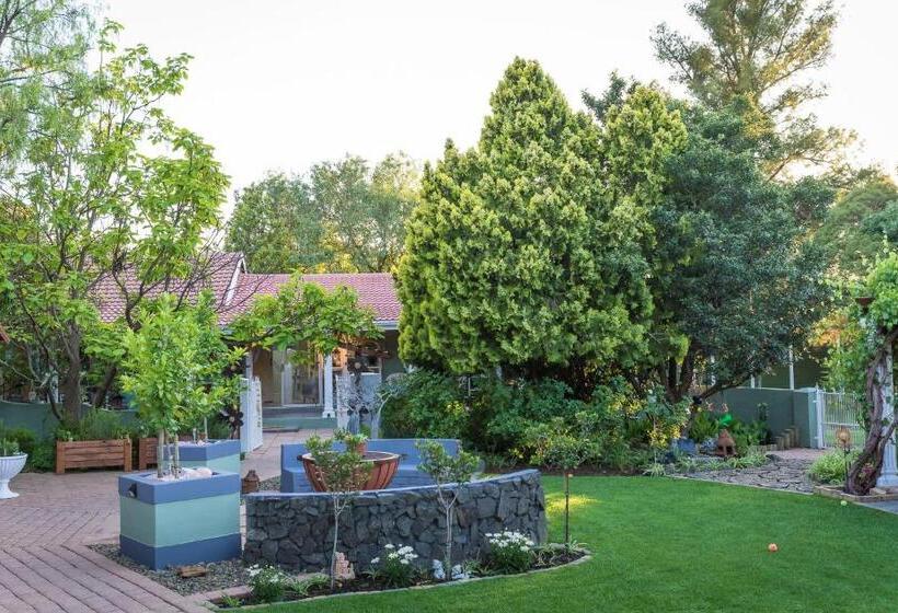 Студия Стандарт, Gabbys Cottage Guesthouse