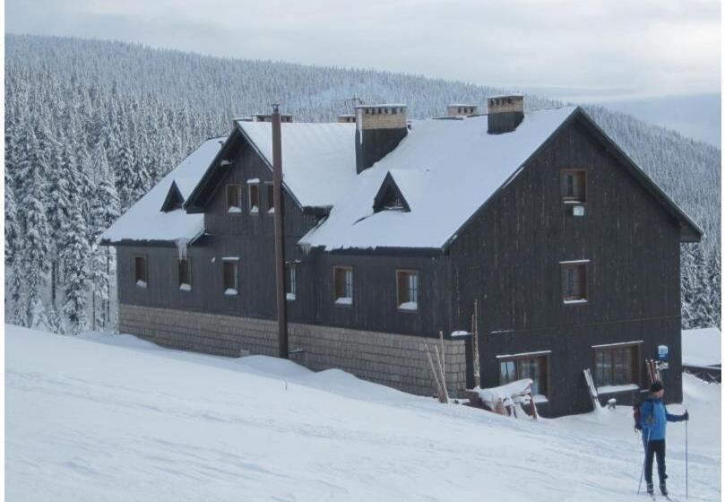 کلبه ییلاقی, Malá Rennerovka