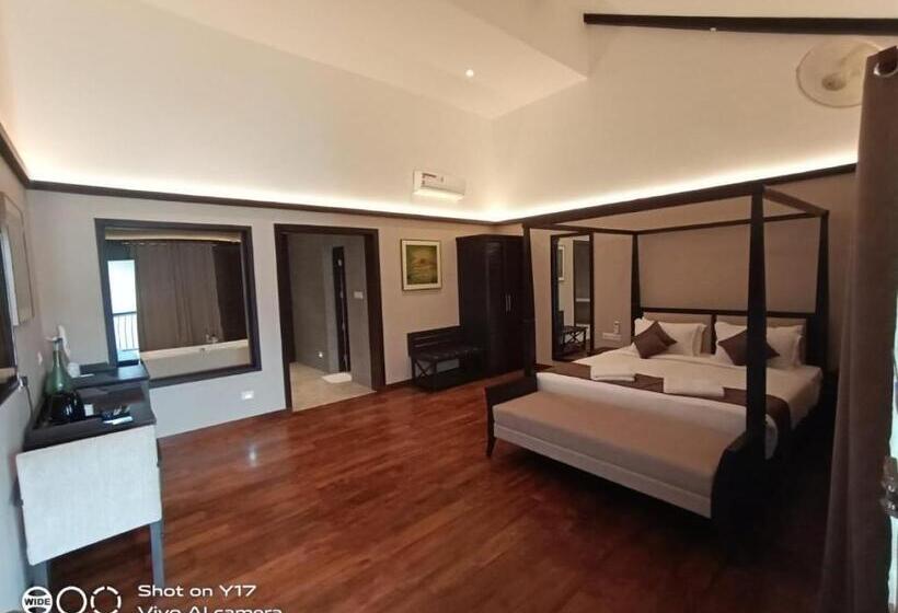 Люкс Кровать Кинг, Broad Bean Resort & Ayurvedic Spa Chithirapuram