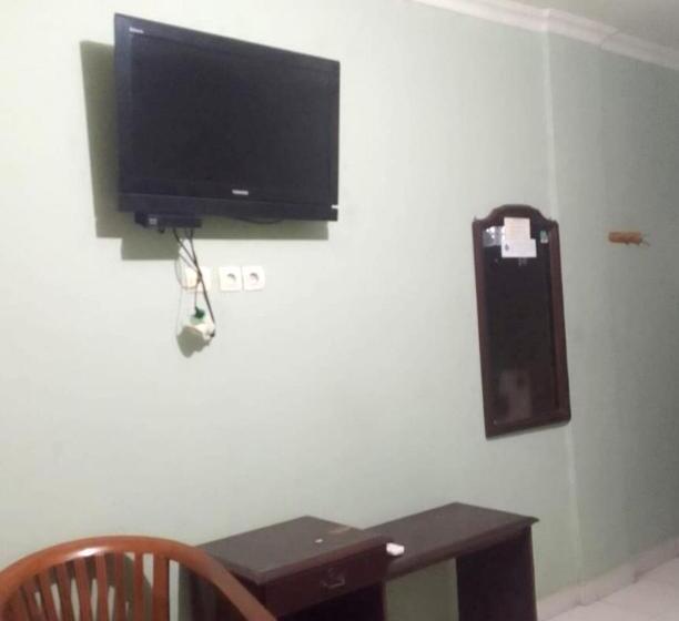 Номер Стандарт, Oyo 93286 Yellow House Syariah
