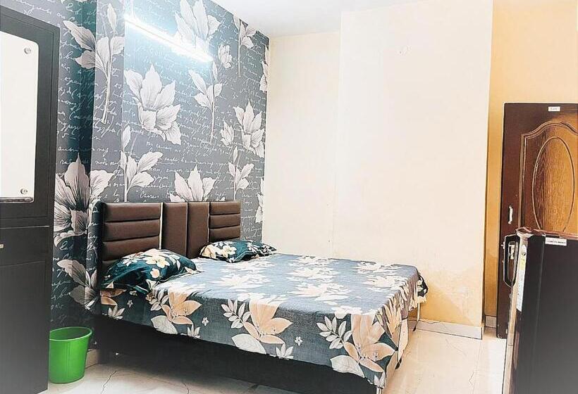 اتاق اکونومی, J.s Apartments    Hotel & Homestay    Rooms For Students, Parents, Family & Couples