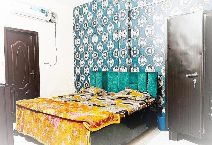 اتاق اکونومی, J.s Apartments    Hotel & Homestay    Rooms For Students, Parents, Family & Couples