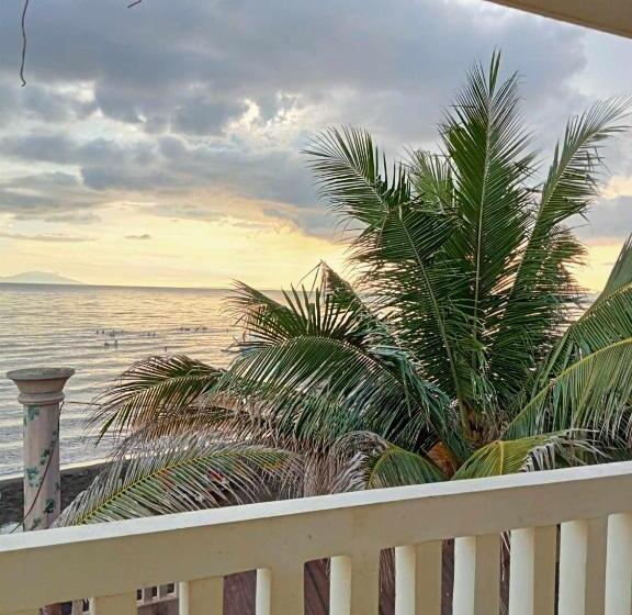 غرفة عائلية مطلّة علي البحر, Orlando Beach Resort