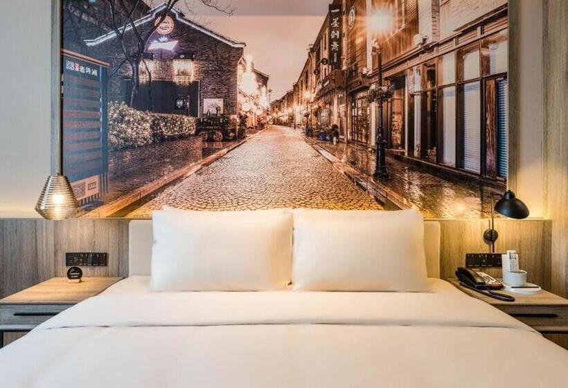 Номер Стандарт, Atour Hotel Ningbo Laowaitan