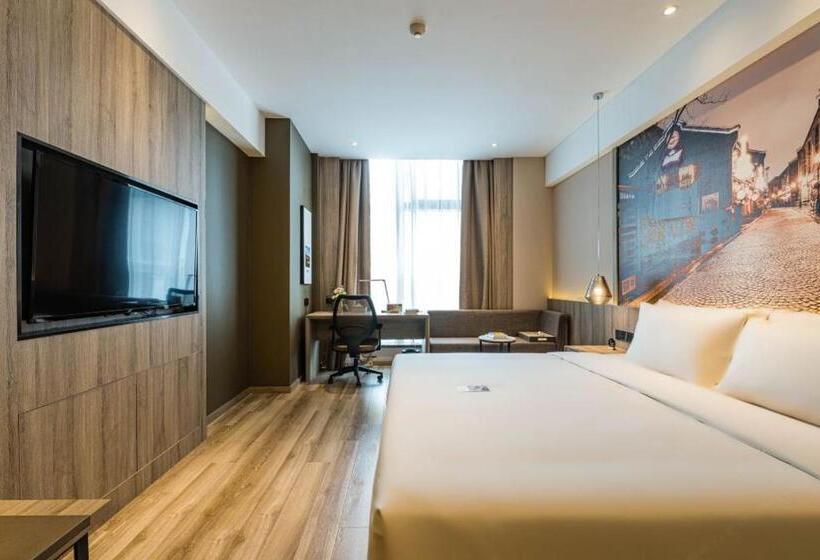 Номер Стандарт, Atour Hotel Ningbo Laowaitan