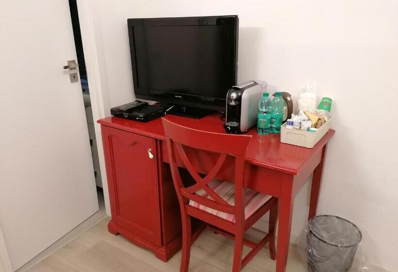 スタンダード４人部屋, Bed & Breakfast Sant Arcangelo