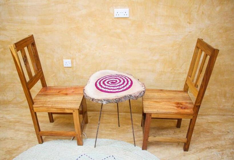 اتاق استاندارد با تخت بزرگ, Zanzigo