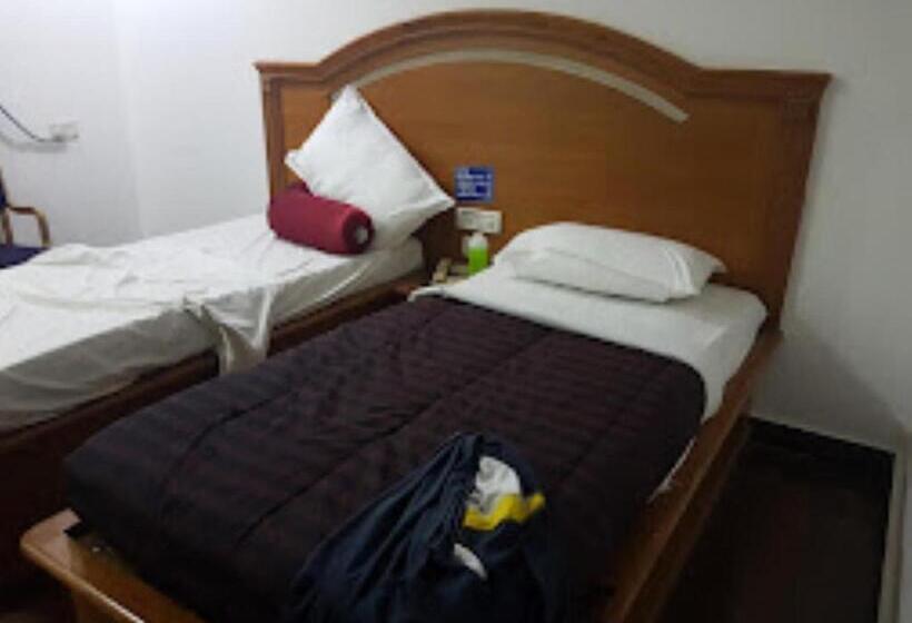 Номер Стандарт, The Grand 3star Sindhu Hotel, Mahbubnagar