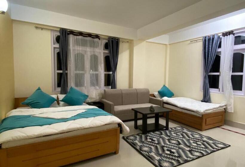 Трехместный Номер Superior, Tyk Hotel Tawang