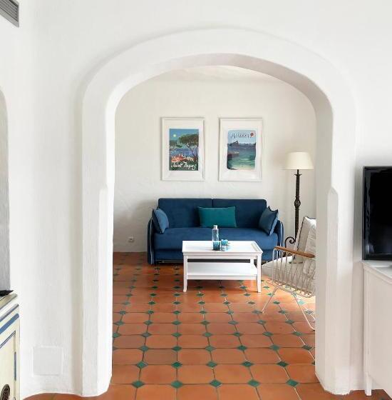 سوییت, A Mare Corsica I Seaside Small Resort
