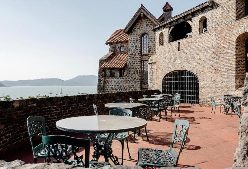 1 Bedroom Apartment Lake View, Vive En Un Castillo En Valle De Bravo