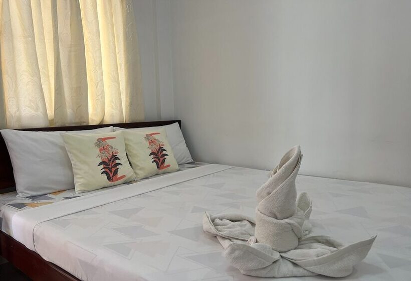 Quarto Estandar, Dinah S Tourist Inn