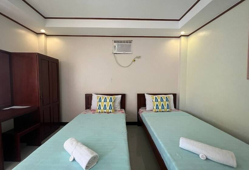Quarto Estandar, Dinah S Tourist Inn