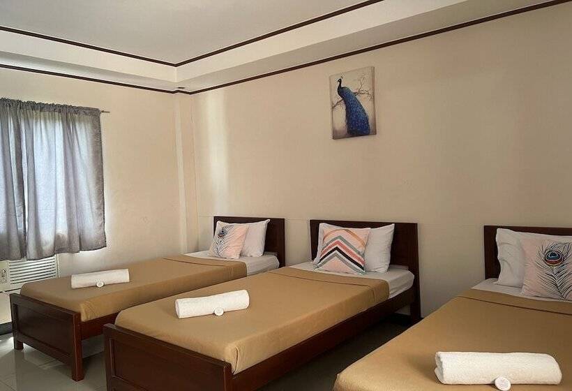 家庭间, Dinah S Tourist Inn