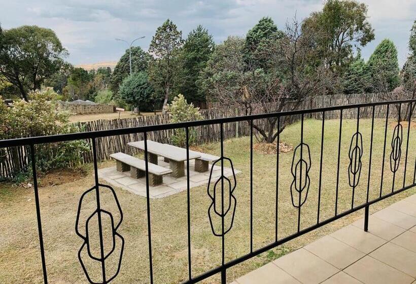 1 Bedroom Chalet, Khutsong Lodge