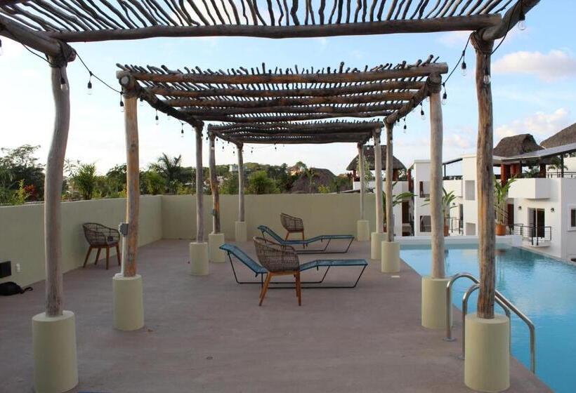Deluxe Studio, Maramara More To Live