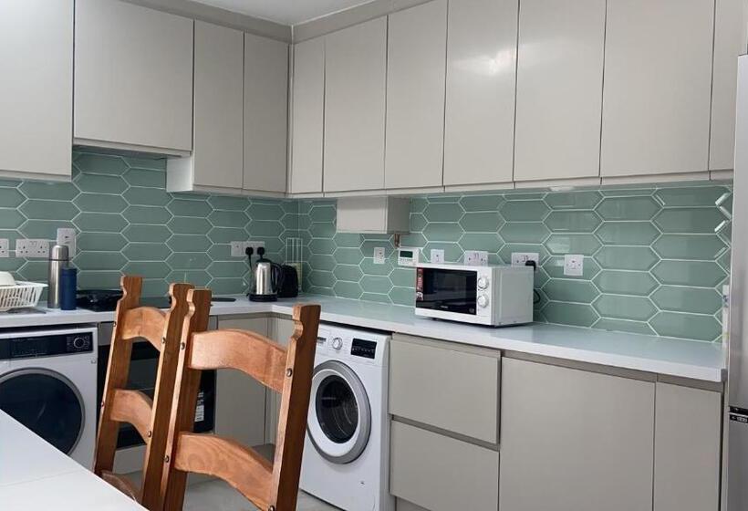 اتاق اکونومی یک تخته, Cosy Single Room Beside Canal Room 5