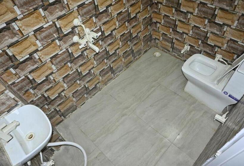 Номер Deluxe, Pitambara Dham
