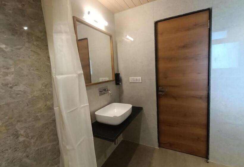 Номер Deluxe, Pk Executive Panvel
