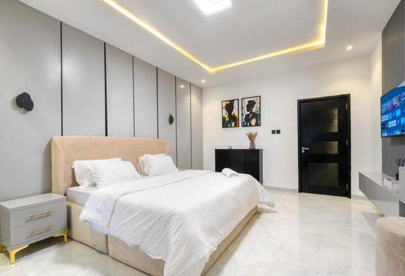 اتاق استاندارد, Mac Apartment