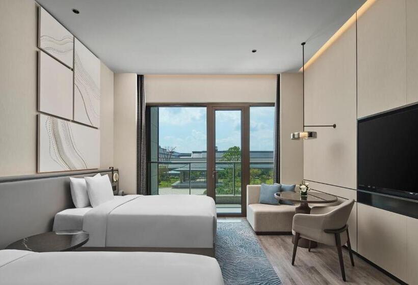 اتاق استاندارد با تخت بزرگ, Crowne Plaza Ganzhou, An Ihg