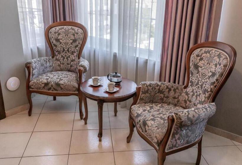 آپارتمان 1 خوابه با تراس, Villa Favorite