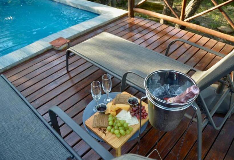 اتاق لوکس با تخت بزرگ, Kholiwe On Kruger Lodge & Safaris
