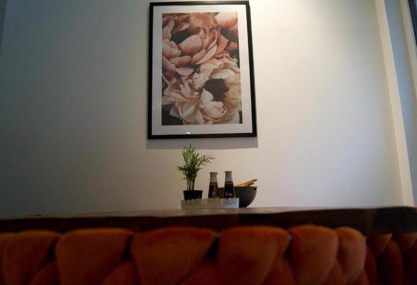 Люкс, Boutique Hotel Greenleaf