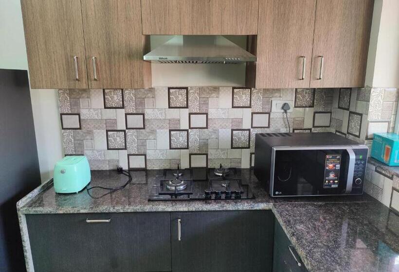 آپارتمان 2 خوابه, Forever Stays 2 Bhk Flat