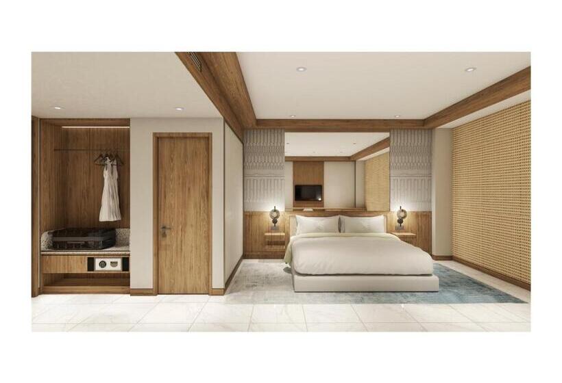 Полулюкс, Golden Hill By Golden Tulip