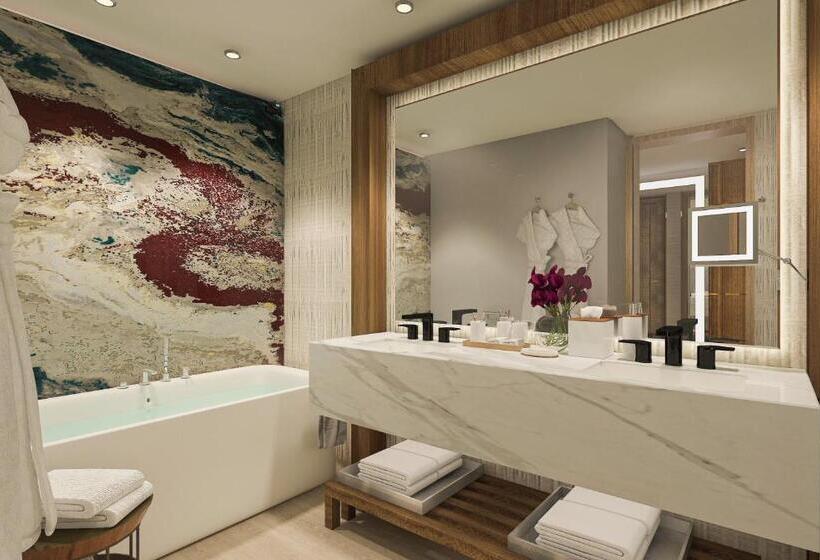 اتاق لوکس با تخت دو نفره بزرگ, Inspire Entertainment Resort