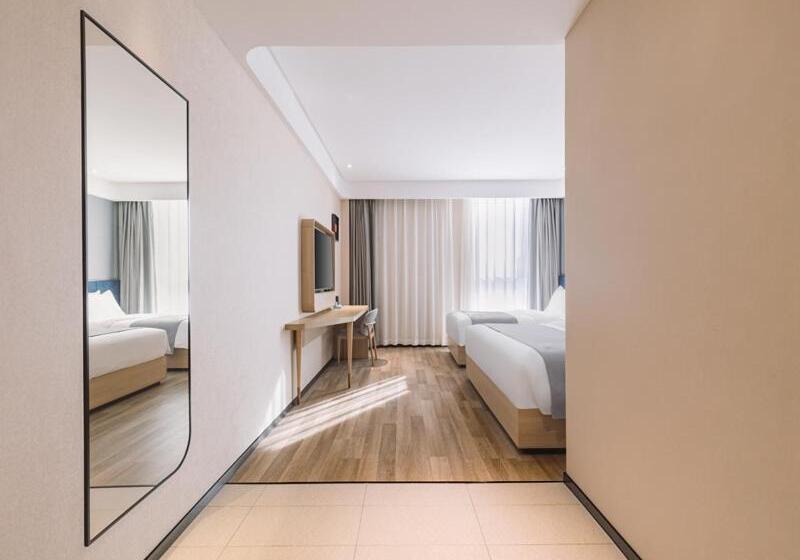 Семейный Номер Deluxe, Lanou Hotel Qingdao West Station Haixi Road
