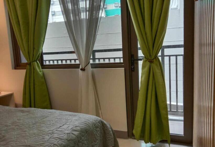 Апартаменты 1 Спальня с Балконом, Oasis Chic By The Bay Pasay City Near Mall Of Asia