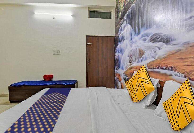 三人经典房间, Spot On Hotel Gangaur Midway