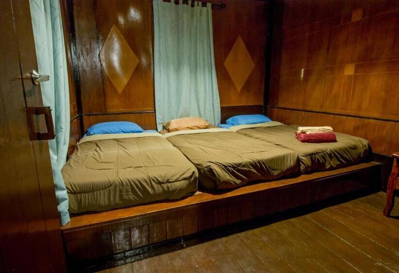 اتاق استاندارد سه نفره, Serene Resort Koh Lipe