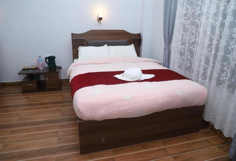 اتاق اکونومی, Nepal Inn Sauraha  Relax And Refresh   A Perfect Family Getaway