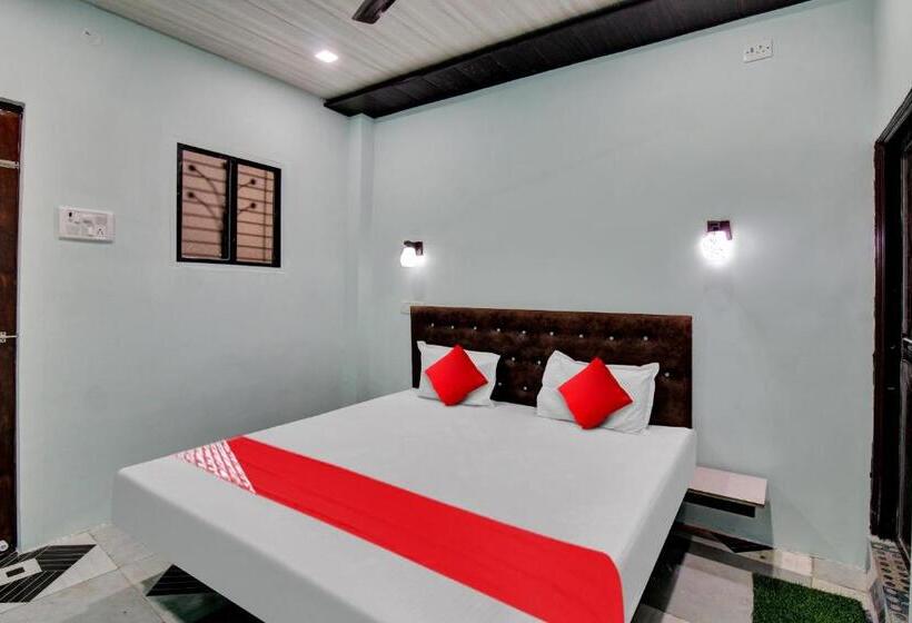 Трехместный Номер Классика, The Village Resort