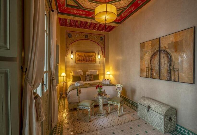 اتاق لوکس, Riad Almisk