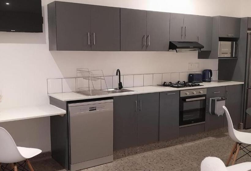 Номер Deluxe, The Wishing Well Guest House Self Catering