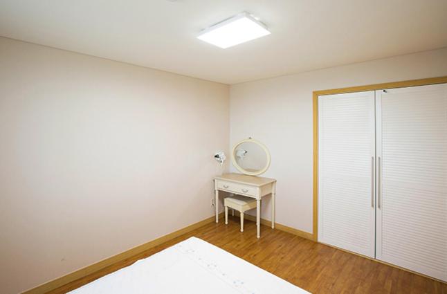 استودیوی لوکس, Seaspovill Resort