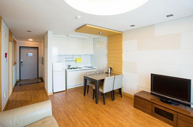 استودیوی لوکس, Seaspovill Resort