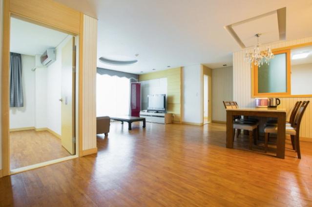 سوییت با چشم‌انداز دریا, Seaspovill Resort