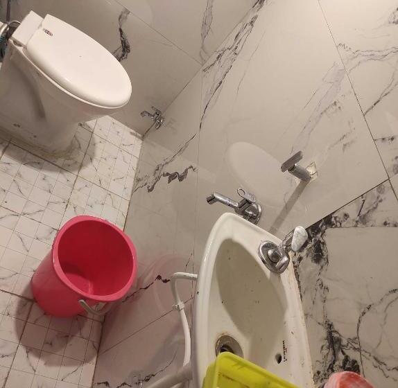 اتاق کلاسیک سه تخته, Spot On Hotel Relax Inn