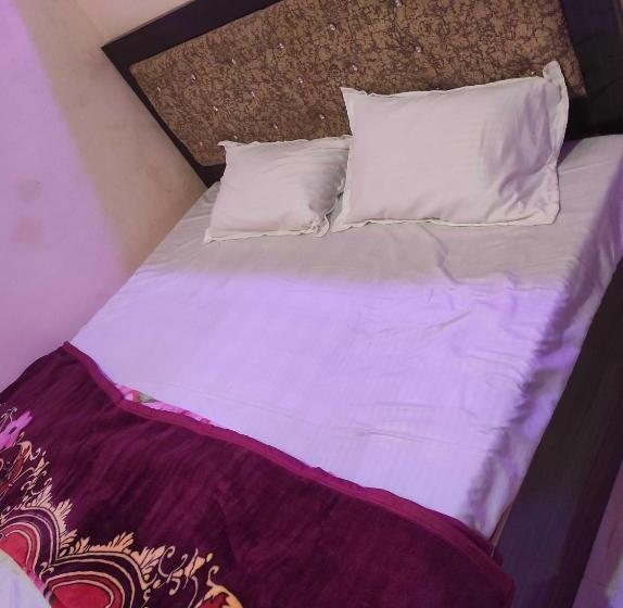 اتاق کلاسیک سه تخته, Spot On Hotel Relax Inn