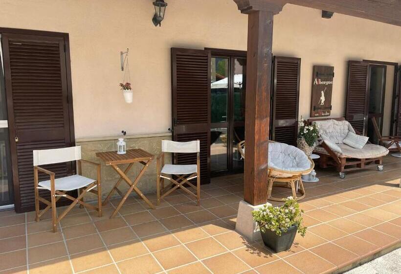 Дом 4 Спальни, Albergue San Nicolas
