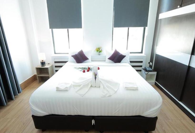 Superior Room, Bouasavan Hotel And Garden
