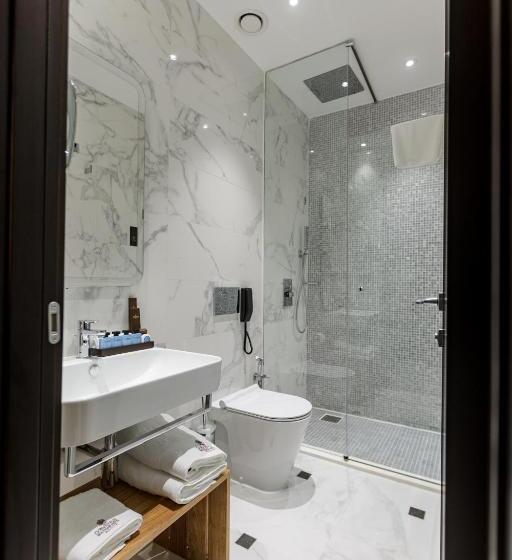 Номер Deluxe с Балконом, D Avenue Boutique Hotel Accra