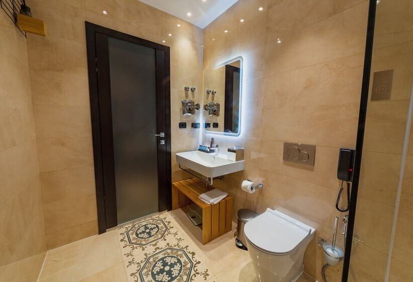 Люкс Повышенной Комфортности, D Avenue Boutique Hotel Accra