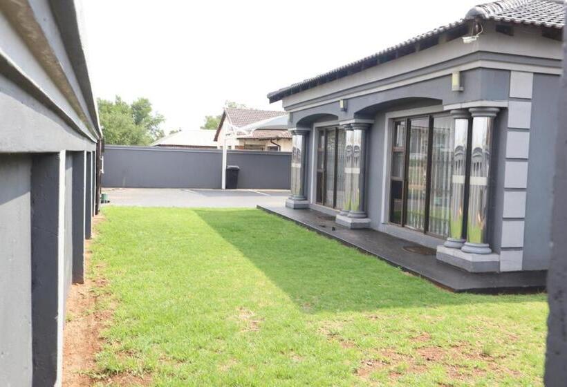 Номер Стандарт, Kwazikode Guesthouse