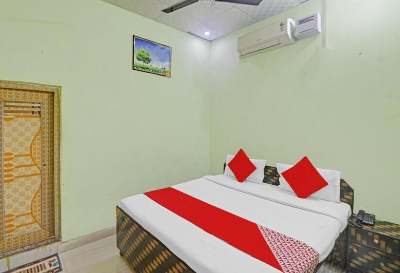 Трехместный Номер Классика, Oyo 84441 Hotel Maharaja